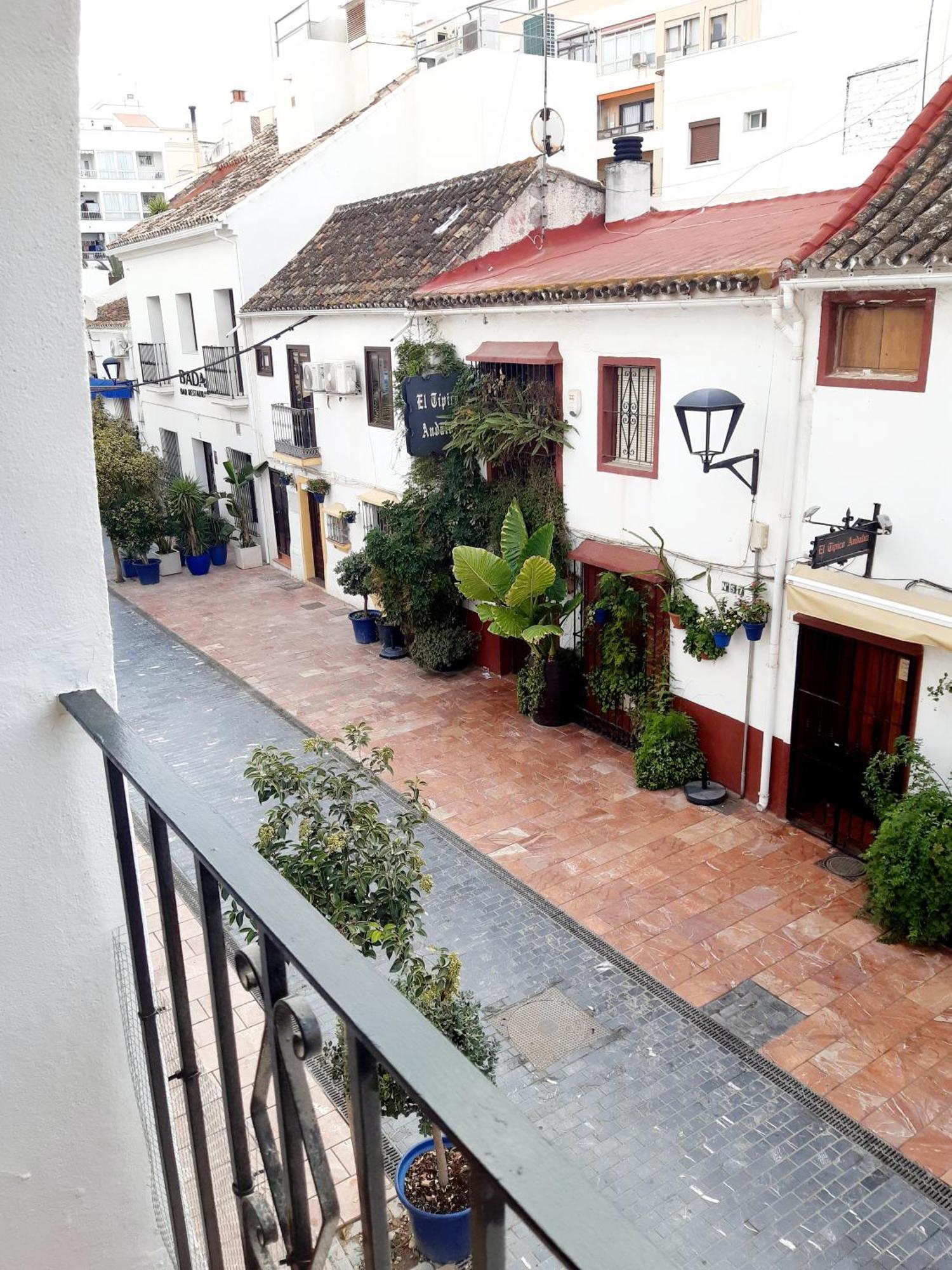 Impressive With 3 Bedrooms Metres From The Appartement