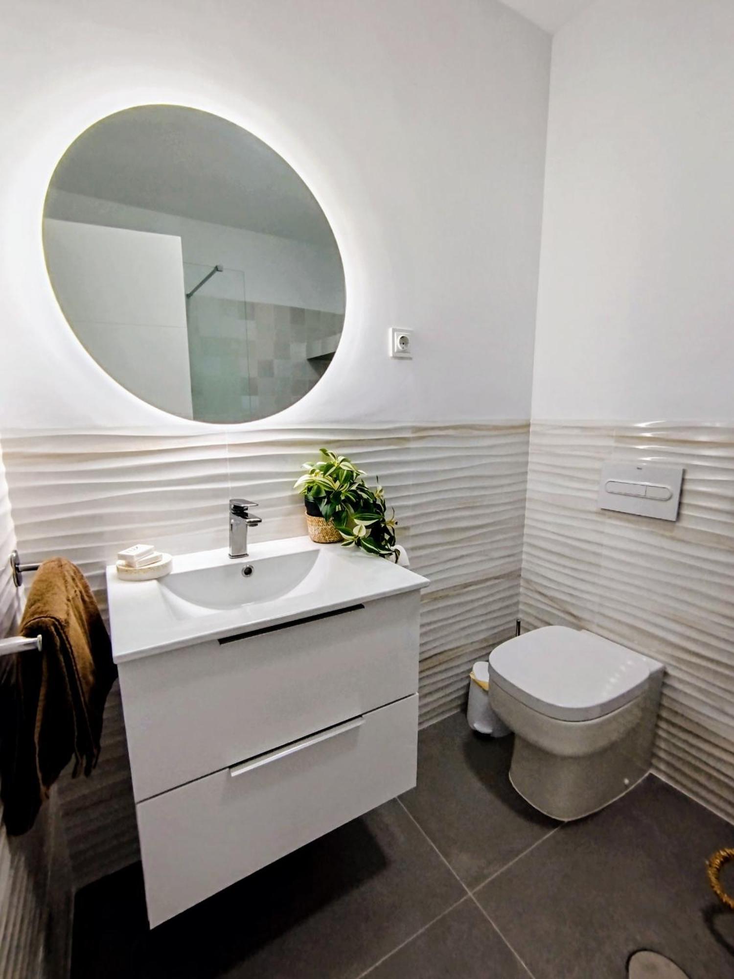 Impressive With 3 Bedrooms Metres From The Appartement Estepona